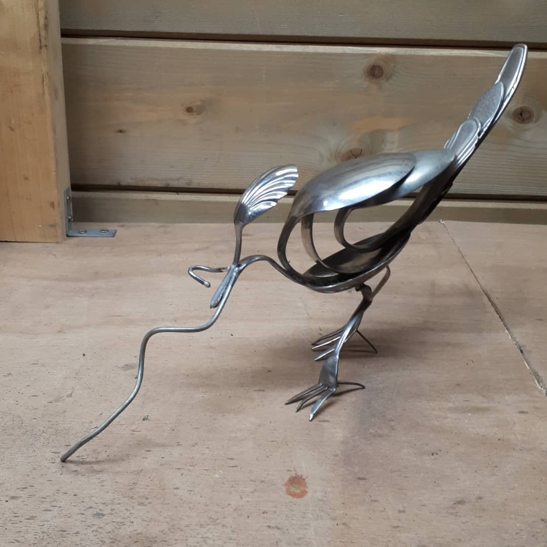 vroege vogel met worm — KritterZ bestekkunst